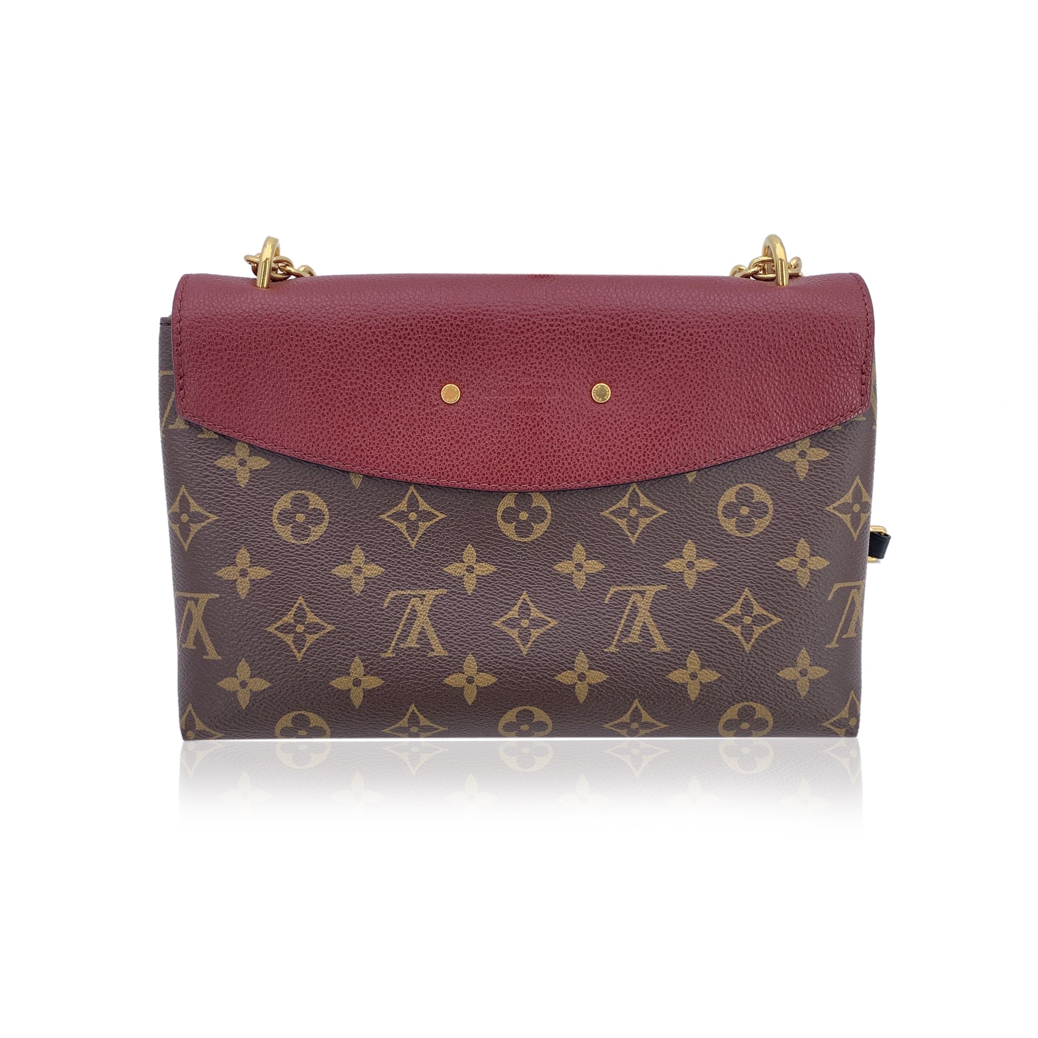 LOUIS VUITTON Crossbody Bags Saint Placide