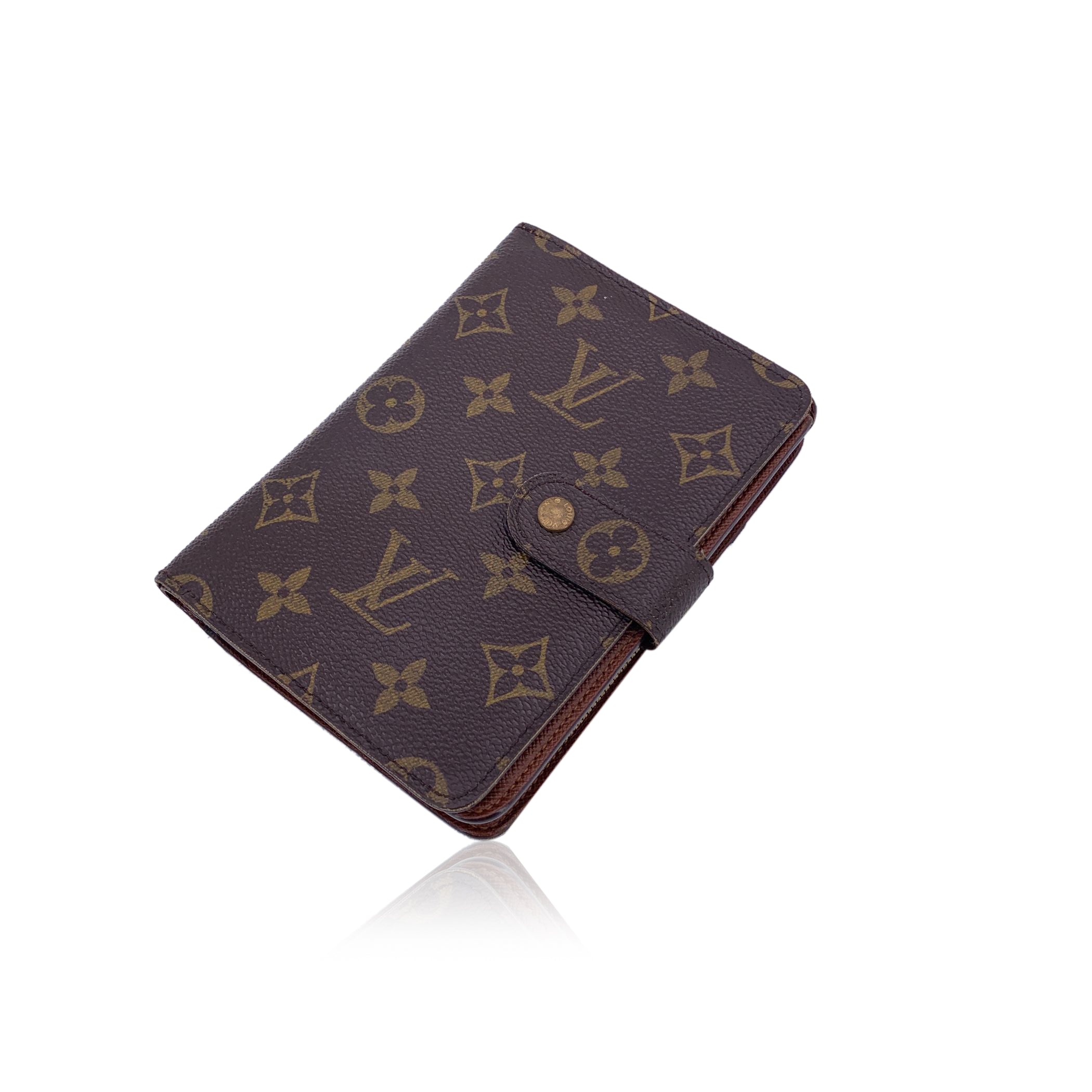 LOUIS VUITTON Wallets