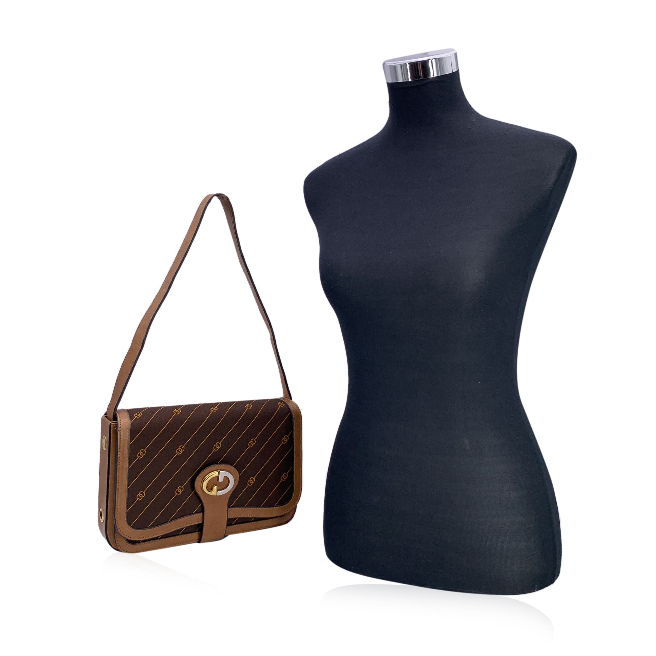 GUCCI Shoulder Bags