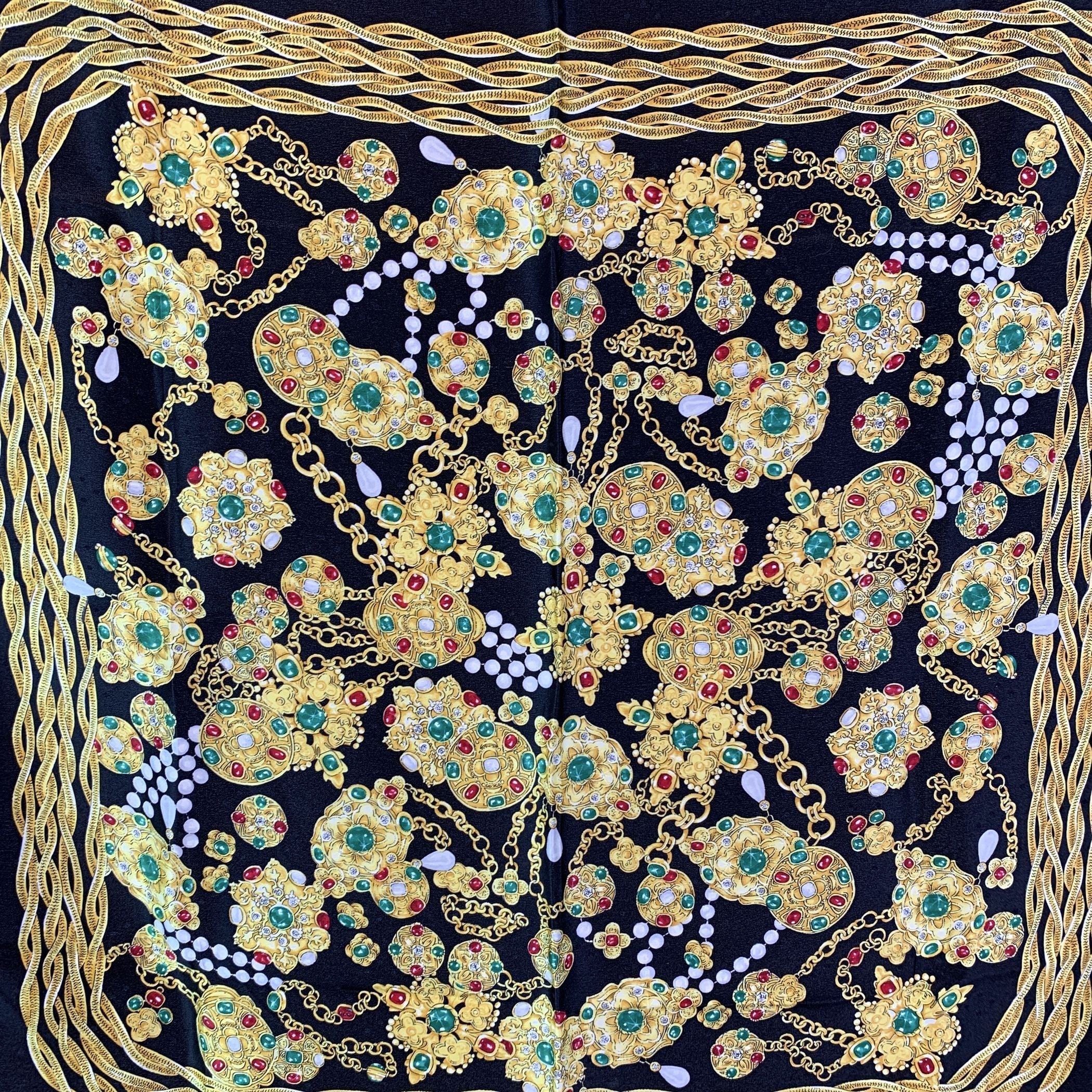 CHANEL Scarves