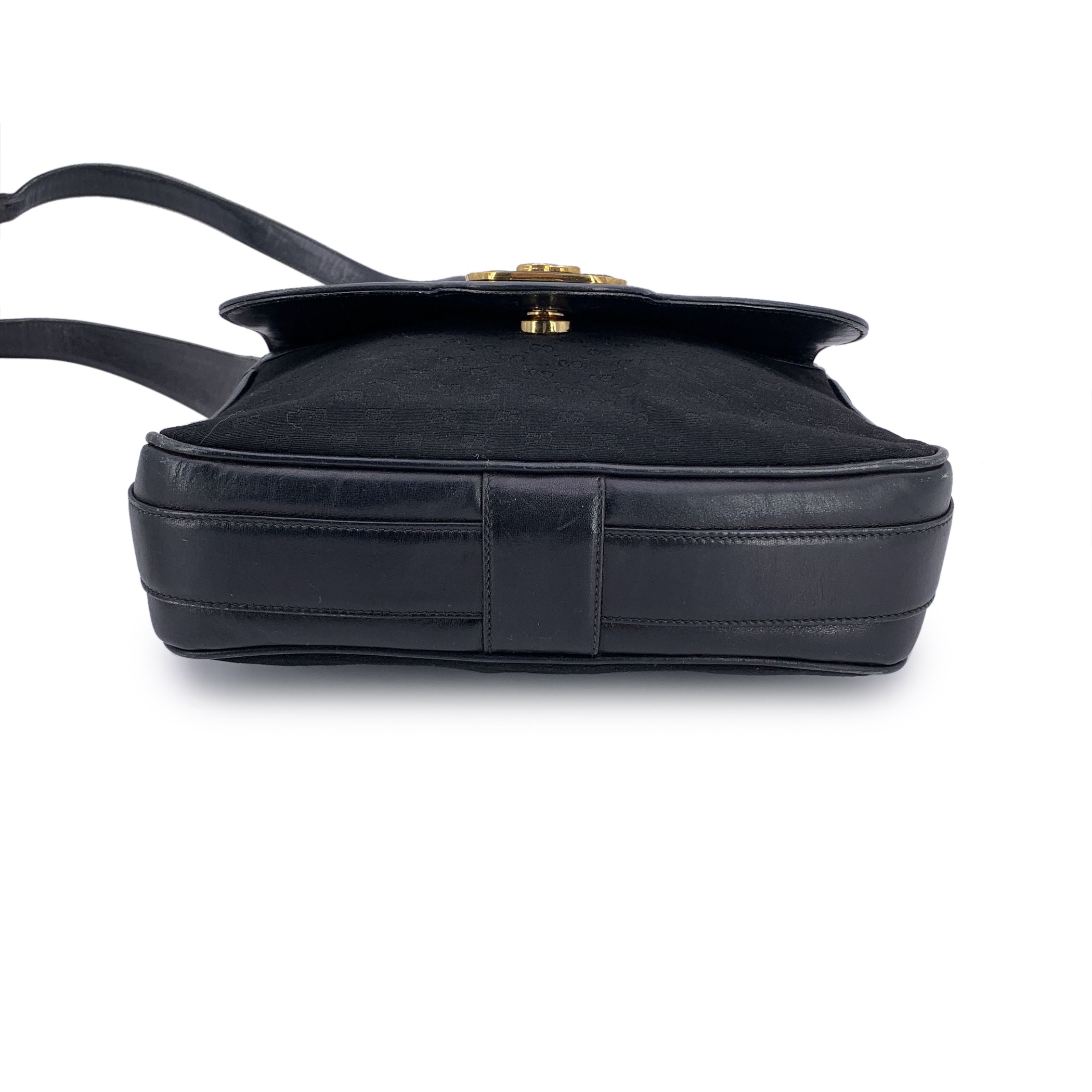 GUCCI Shoulder Bags