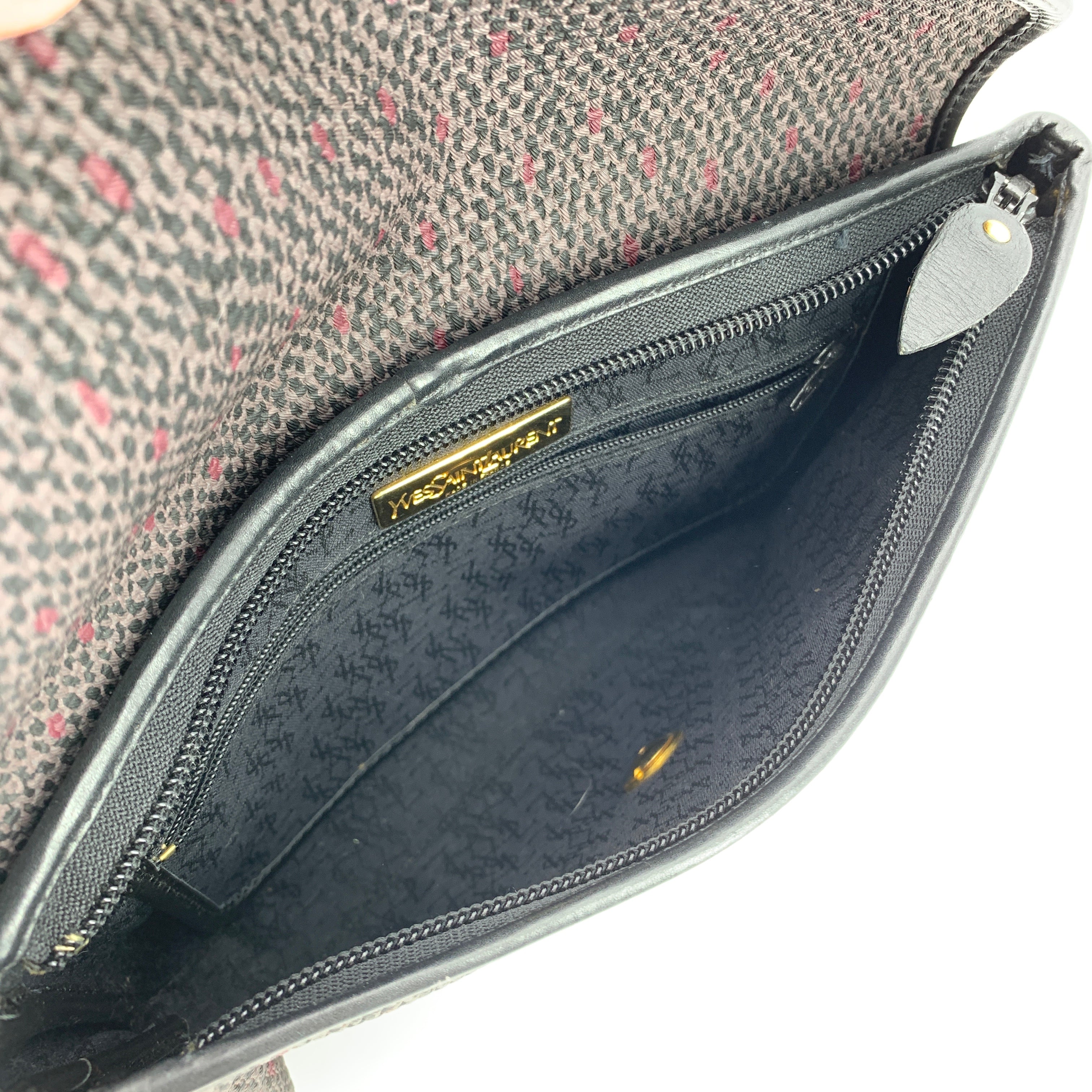 Clutches Yves Saint Laurent