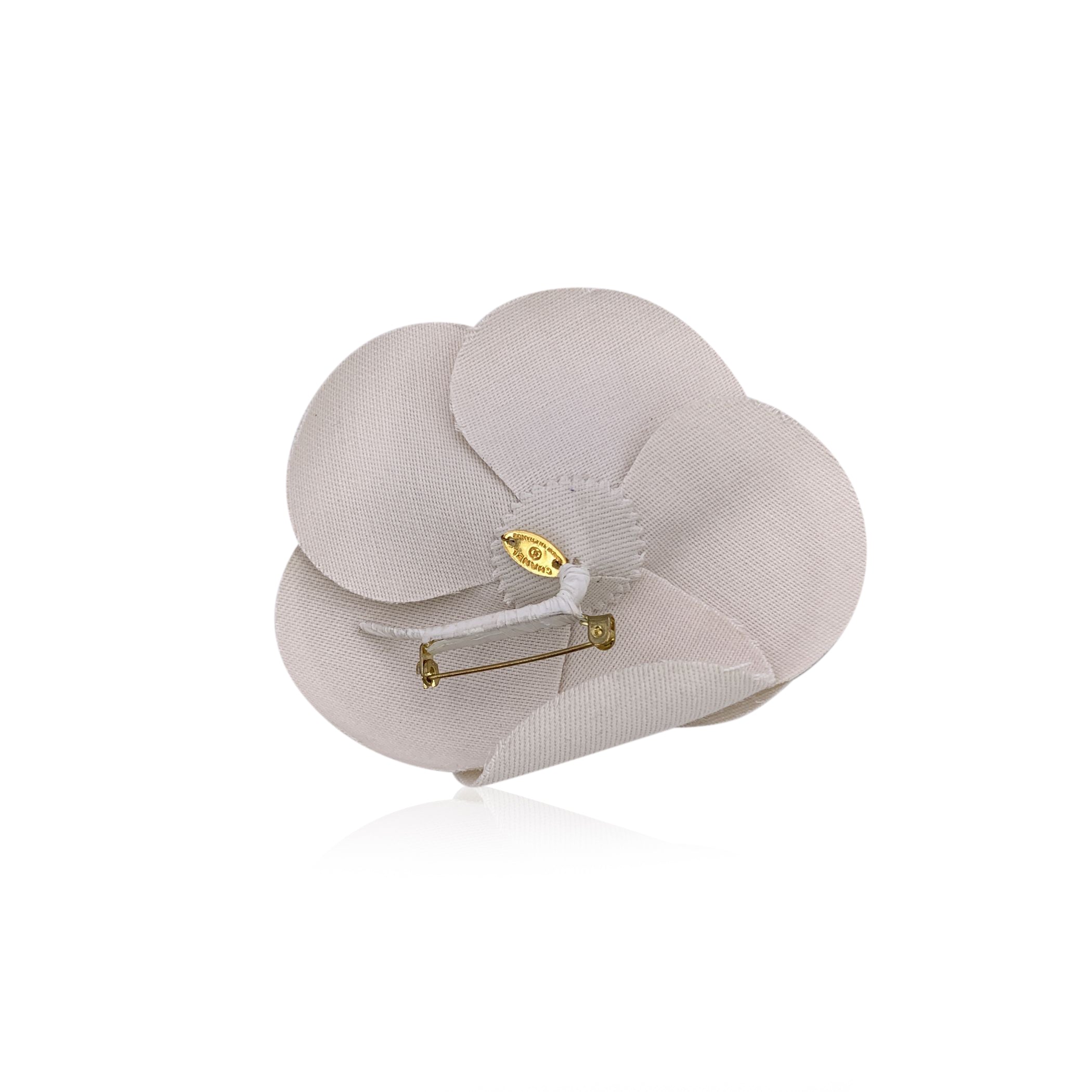 CHANEL Brooches Camelia