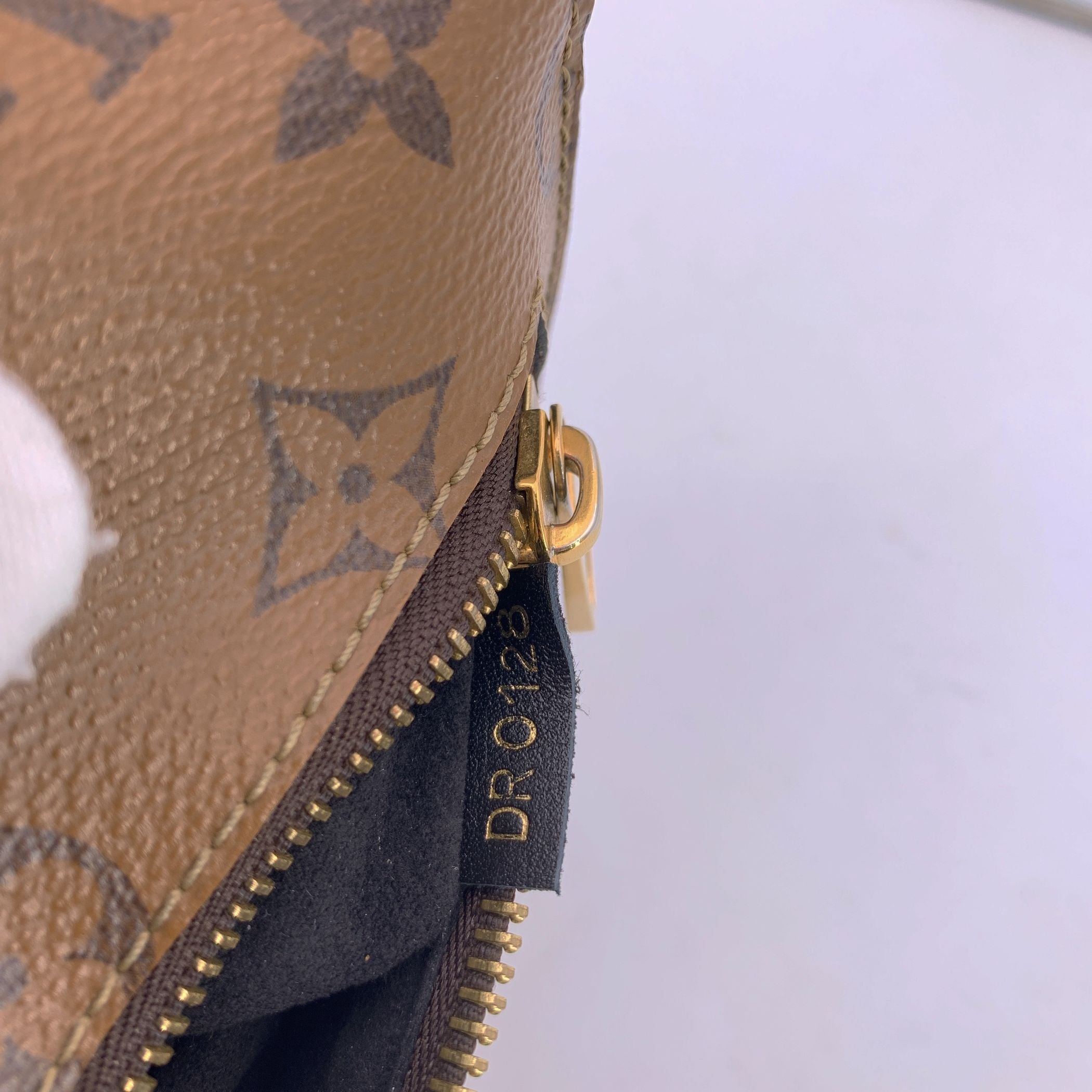 LOUIS VUITTON Crossbody Bags Metis