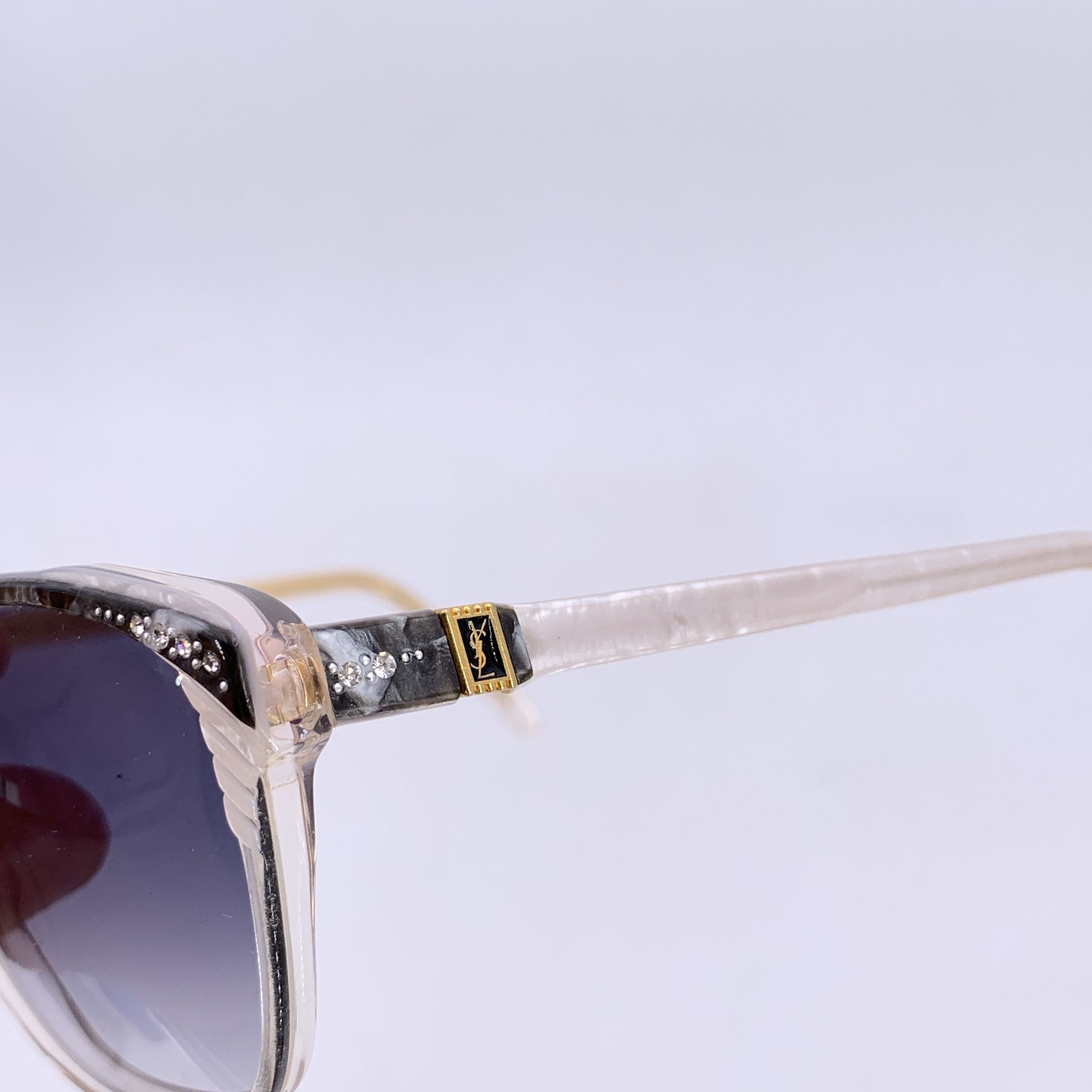 YVES SAINT LAURENT Sunglasses