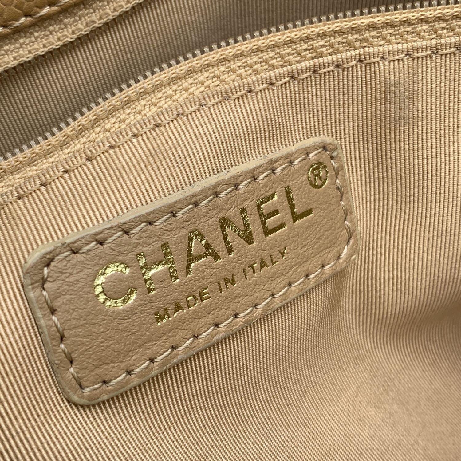 CHANEL Totes