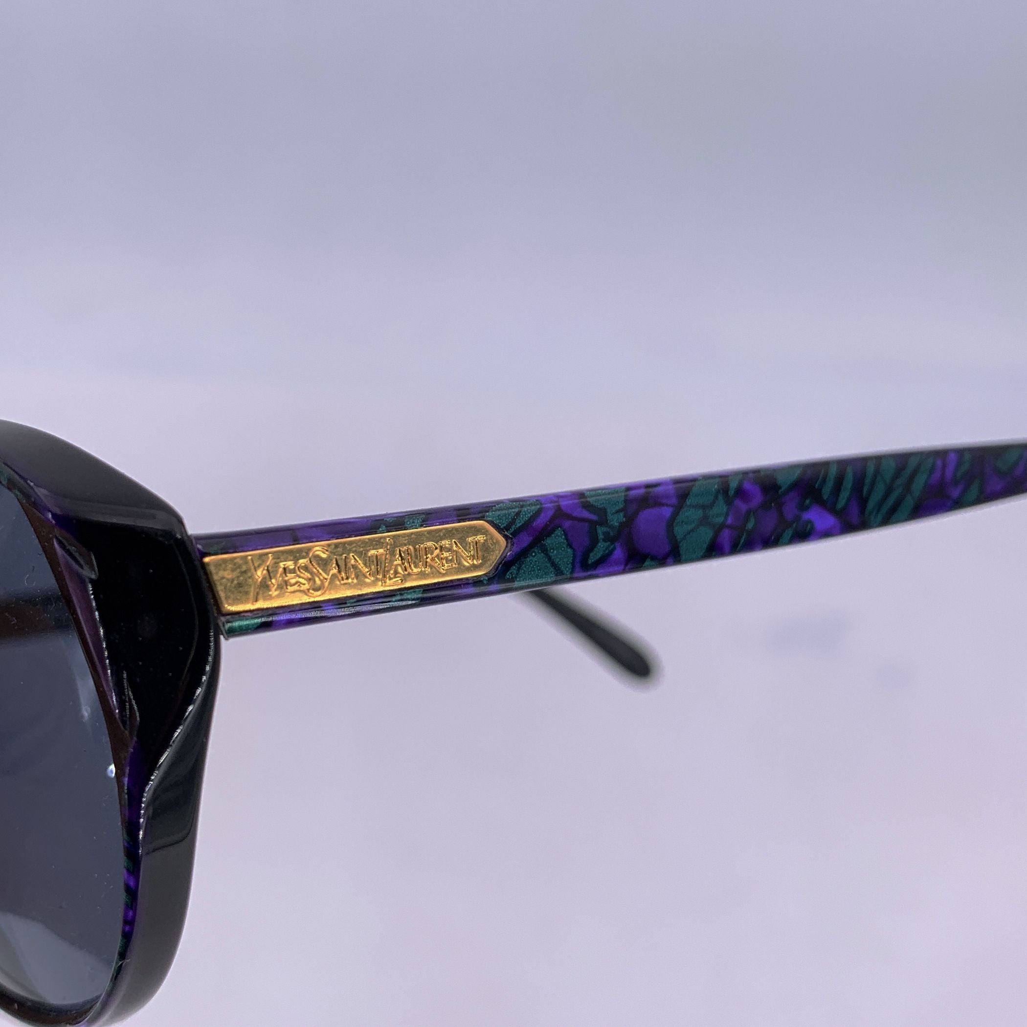 YVES SAINT LAURENT Sunglasses