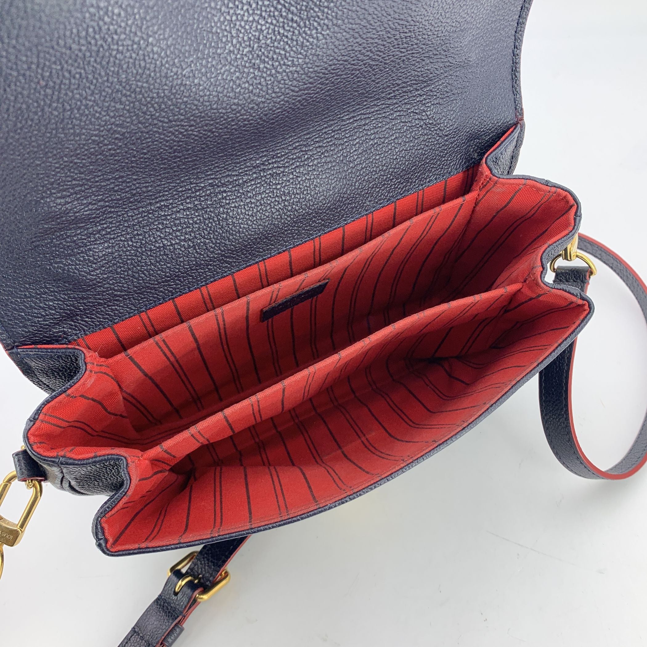 LOUIS VUITTON Crossbody Bags Metis
