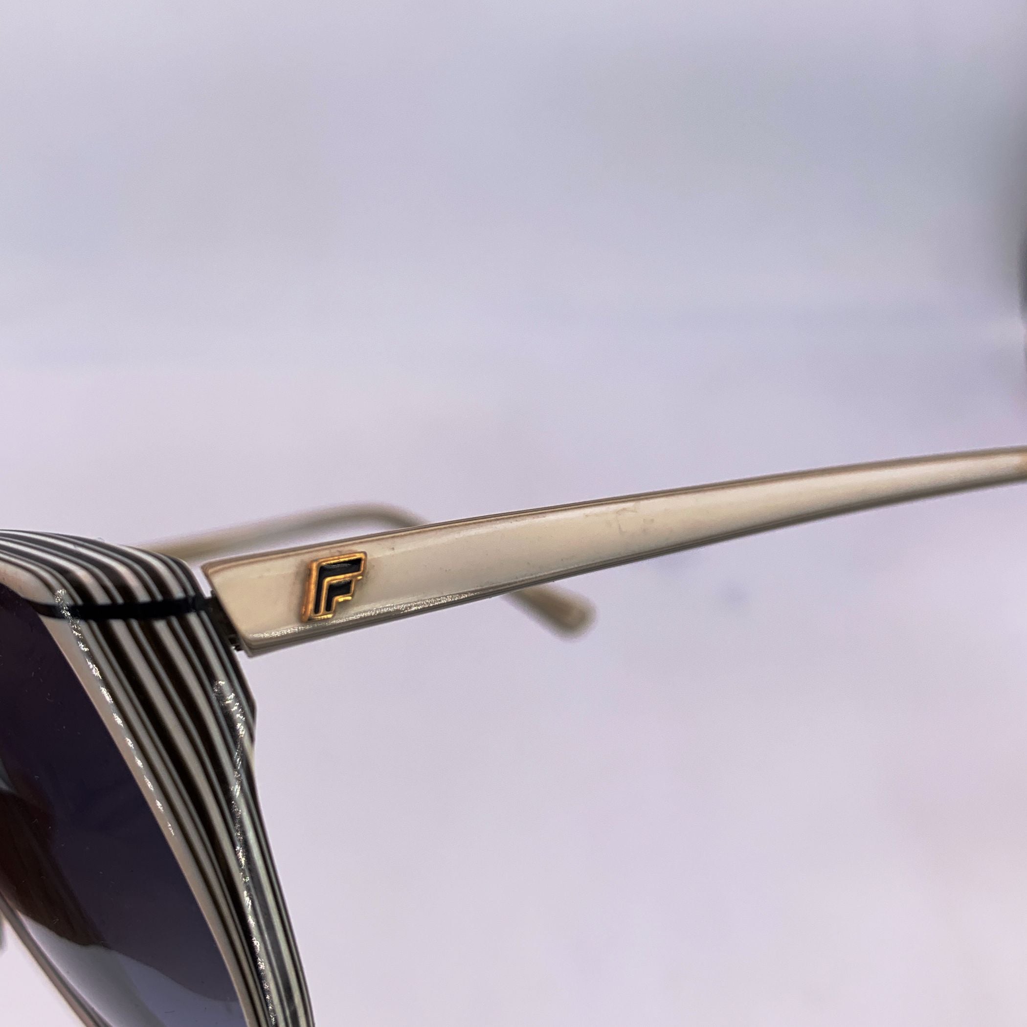 NON SIGNE / UNSIGNED Sunglasses