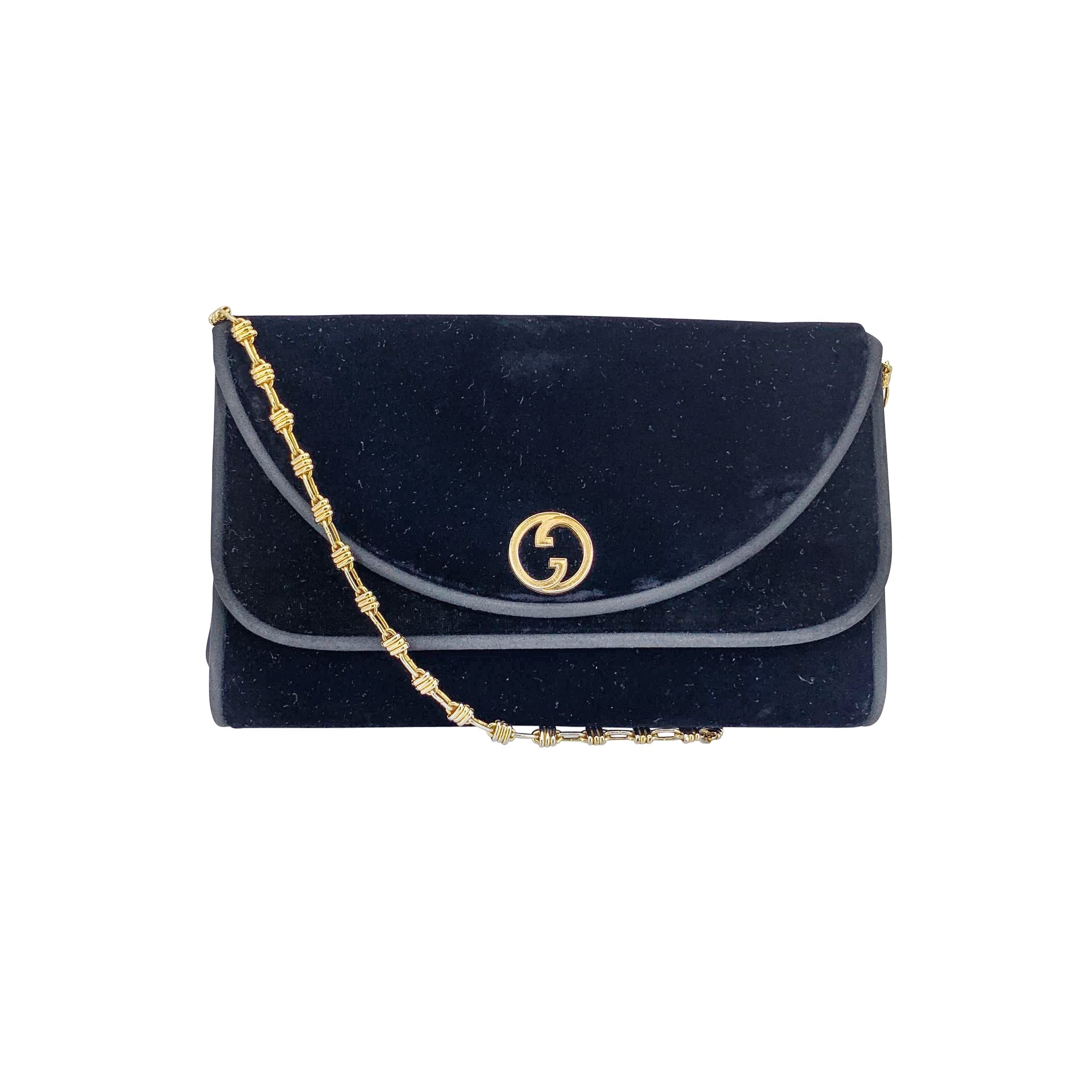 GUCCI Shoulder Bags