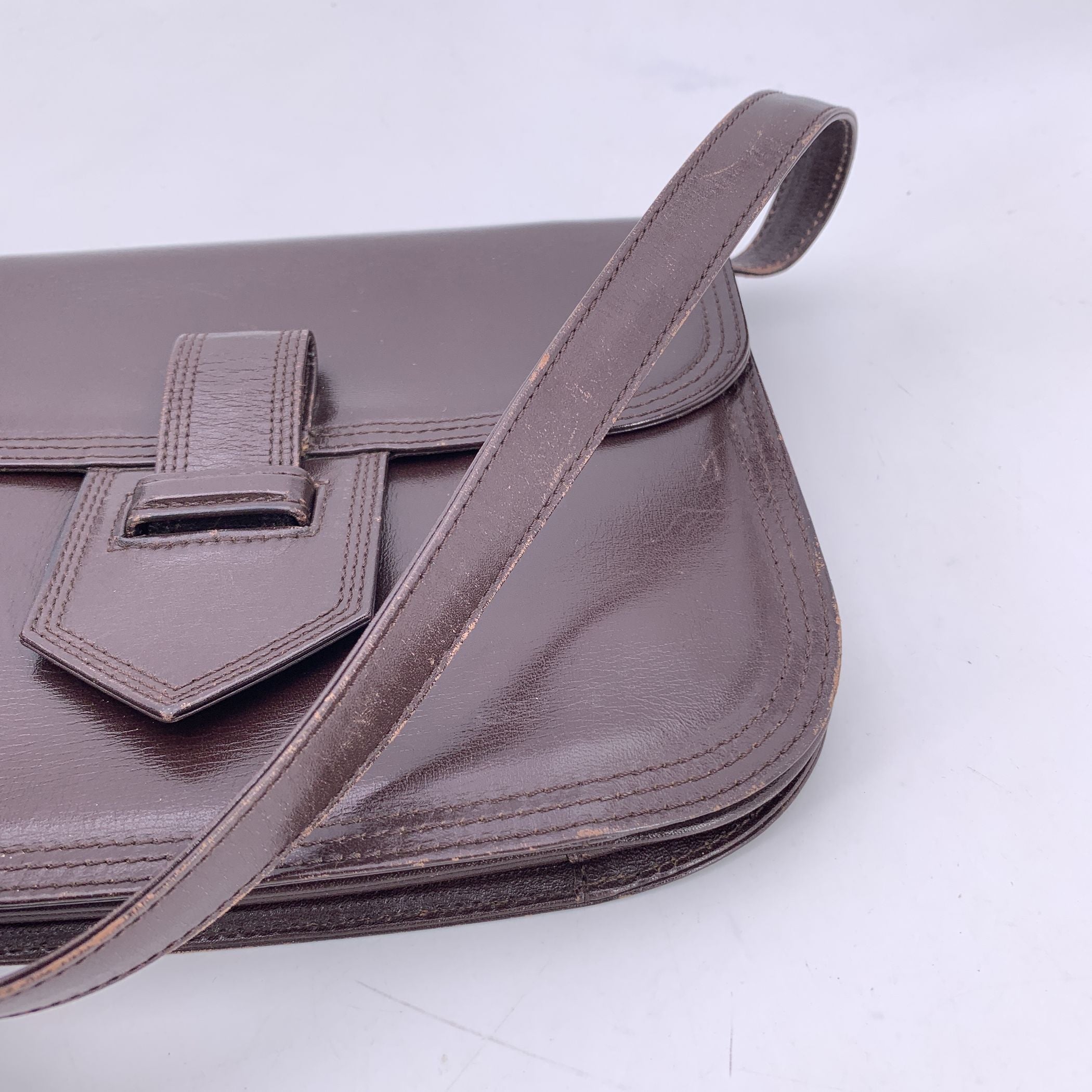 YVES SAINT LAURENT Shoulder Bags