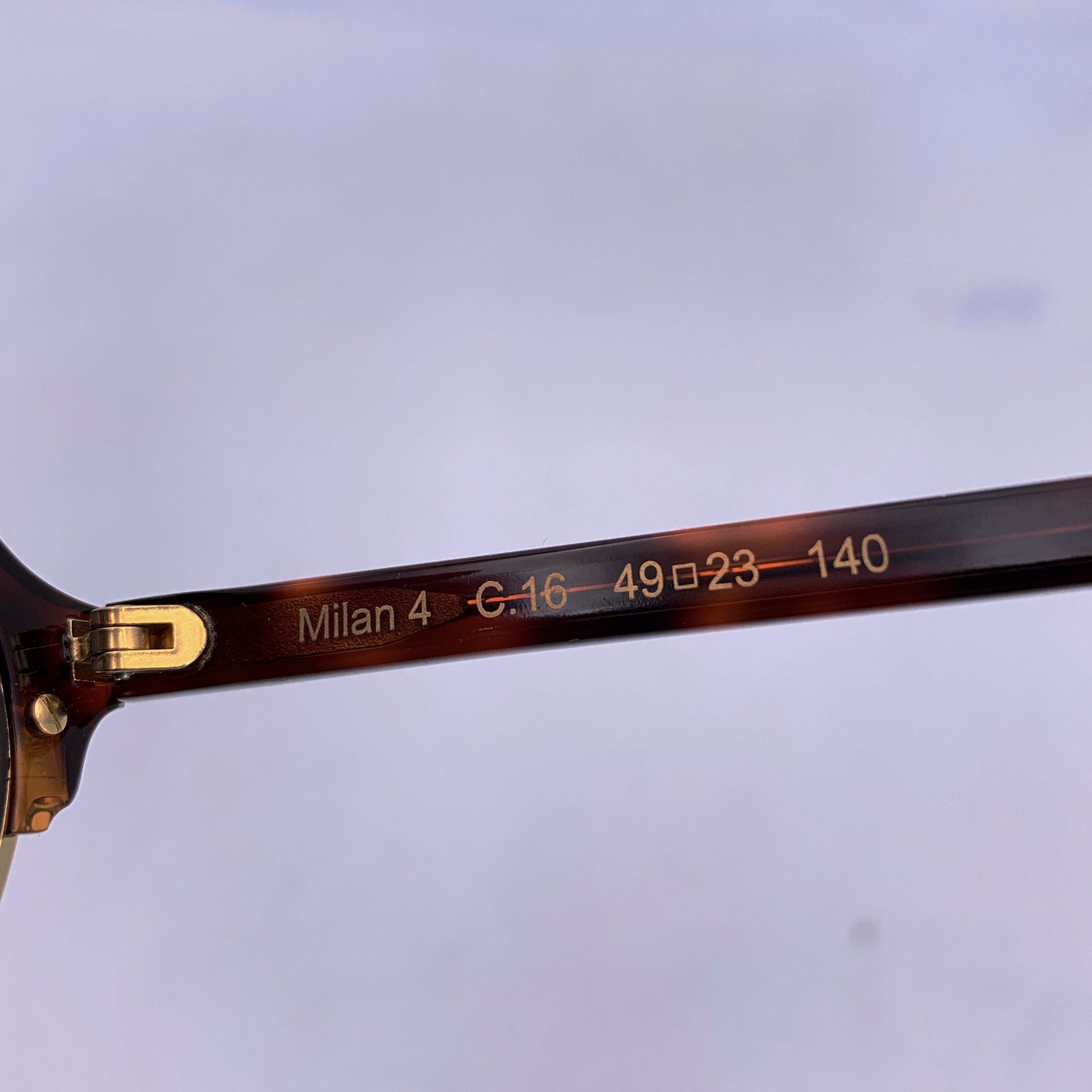 ILLESTEVA Sunglasses